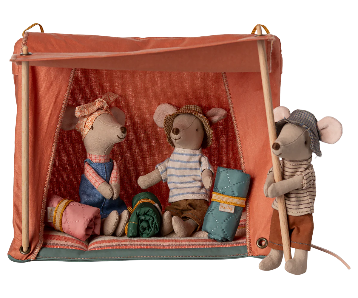Happy camper tent, Mouse