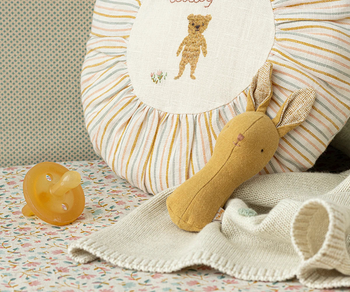 Lullaby friends, Bunny rattle - Dusty yellow