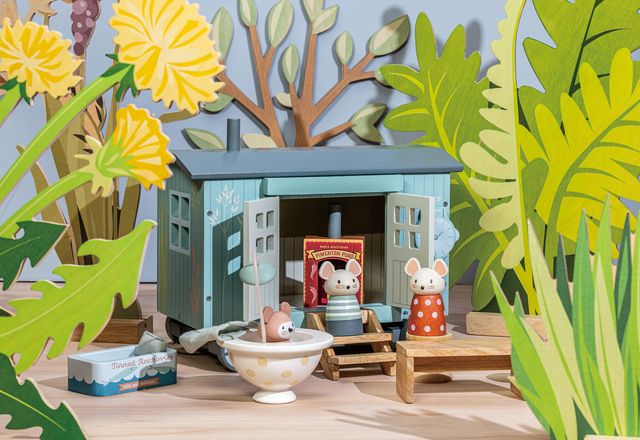 Secret Meadow Shepherd's Hut