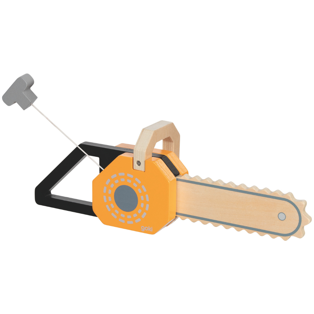 Chainsaw with sound