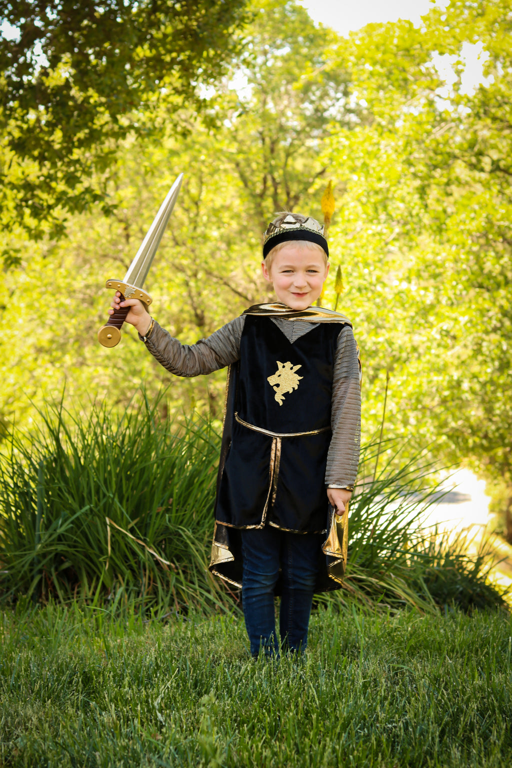 Knight Set with Tunic, Cape and Crown - Size 3-4 / Gold